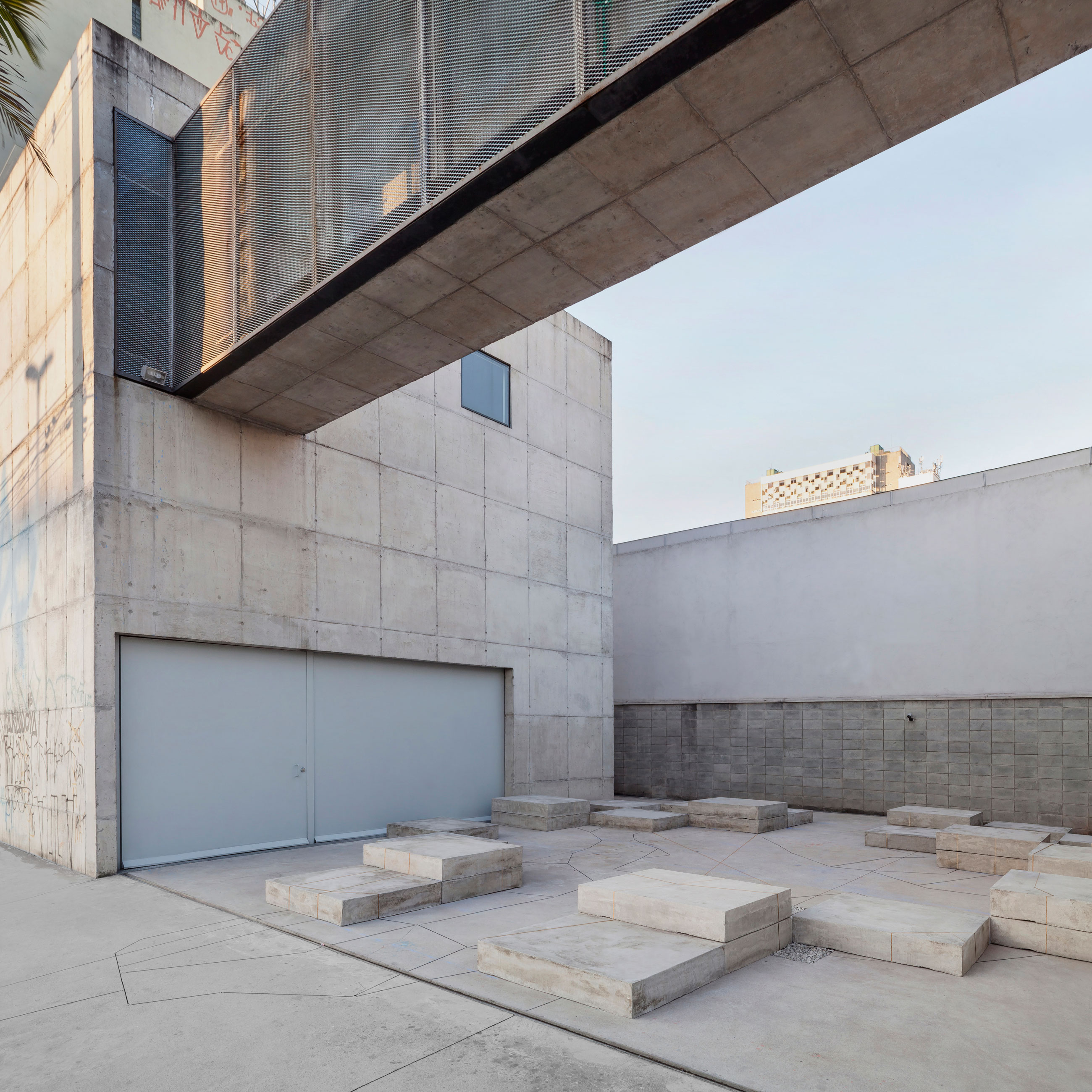 Site-specific Installation titled Cielo Raso by artist Sandra Gamarra, consisting of concrete, golden leaf, graphite and screws, curated by Bruno Alves de Almeida for the project SITU at Galeria Leme, São Paulo, Brazil.