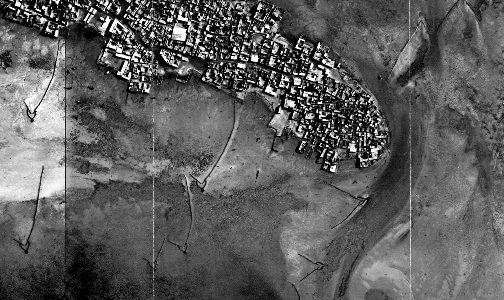 Black and white Aerial Image of Hidd, Bahrain. Courtesy Royal Air Force and Civil Architecture.
